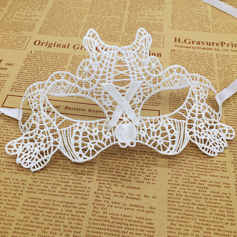 Маска маскарадная из кружева 23 на 10 см белый Киев - изображение 1