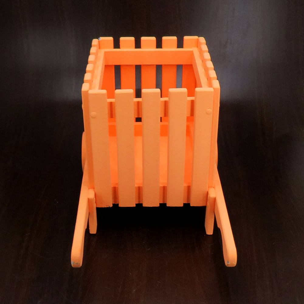 Кашпо на стойке 