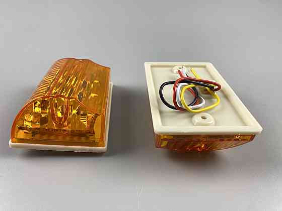 Ліхтар габаритний світлодіодний LED з кріпленням бічний, фари автомобільні габаритні 24V IP67 жовті 2шт Мукачево