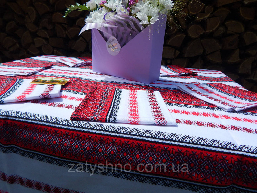Красная вышитая скатерть на хлопке Киев - изображение 3
