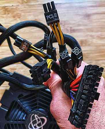 Блок Питания XFX PRO 850W Киев