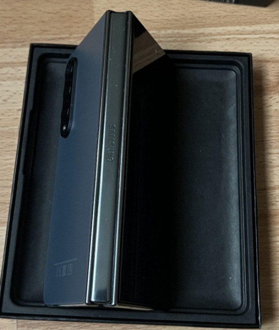Смартфон Samsung Galaxy Fold 4 12/512Gb. Gray green. Харків - фото 3