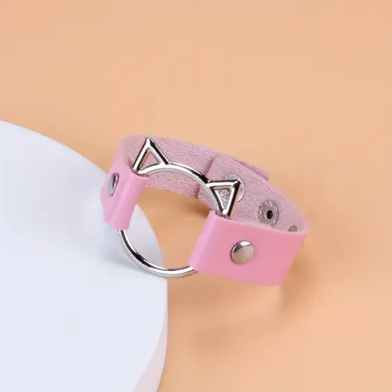 Браслет розовый из PU-кожи с кошачьим кольцом – стильный аксессуар Киев