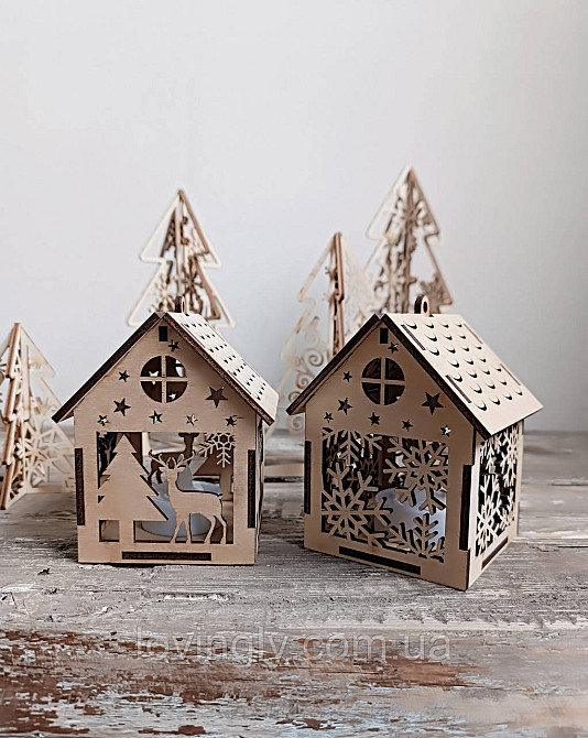 Набор подвесок с LED свечами. Два деревянные домики 13 см с подсветкой. Ирпень - изображение 2