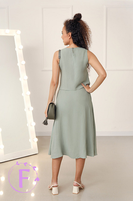 Летний женский костюм с юбкой 