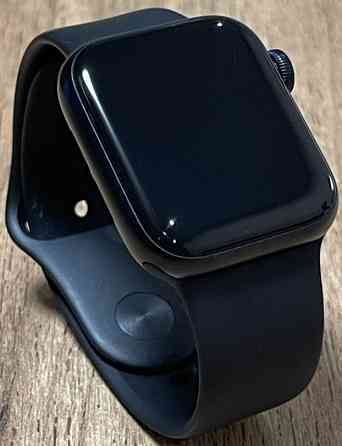 Смарт-Часи: Apple Watch Series SE2 2022 40mm. Київ