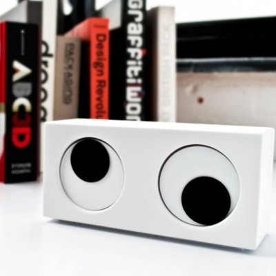 Годинник з очима-стрілками 