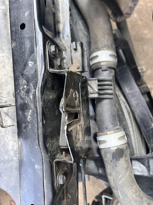 Замок капота Kia Sportage 2016–2020 Киев - изображение 1