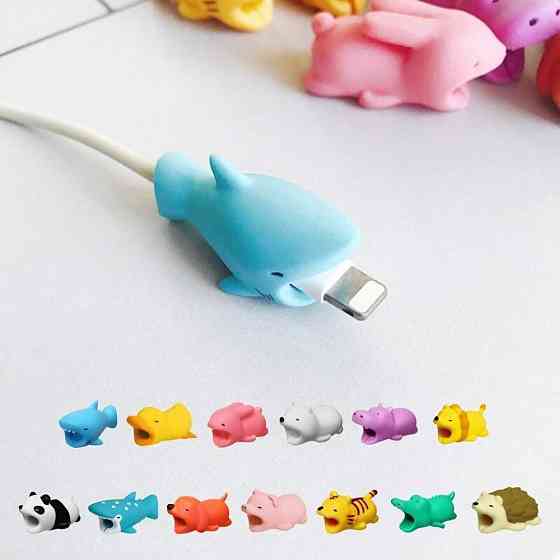 Декоративная насадка Suyacs для USB кабеля (Акула серая) Николаев
