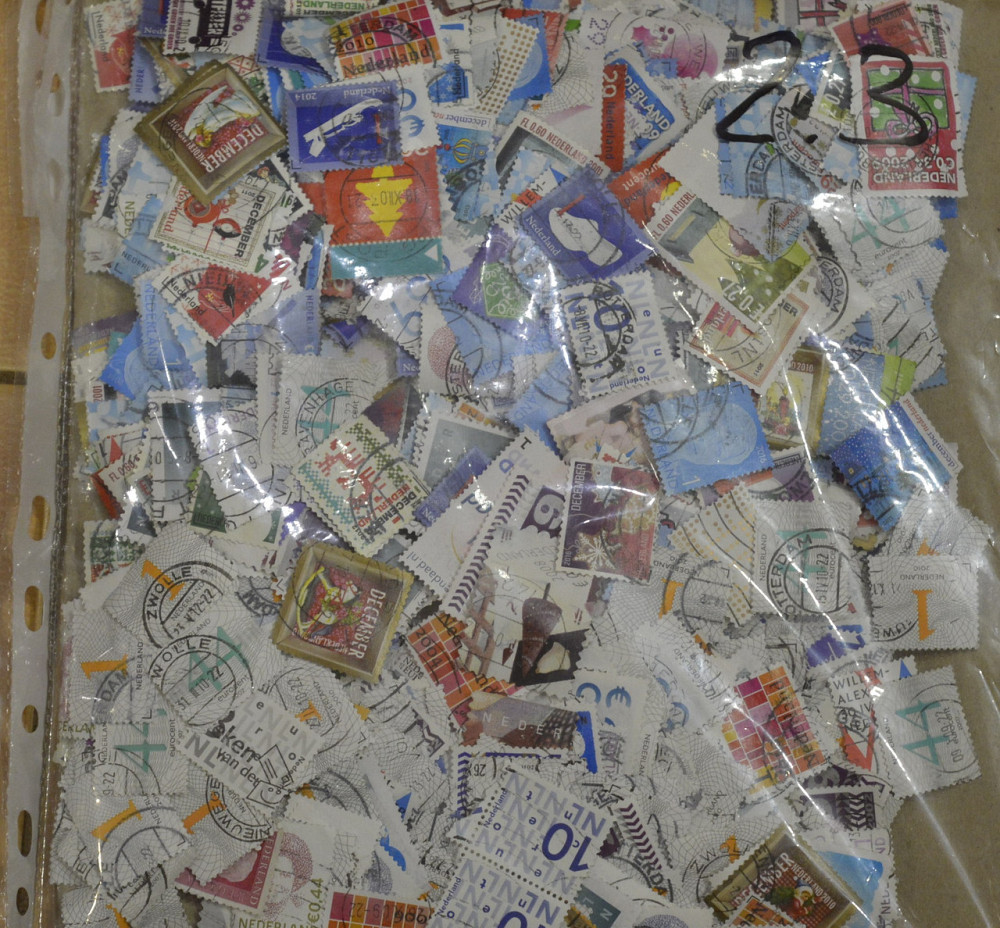 ГОРА МАРОК. Нидерланды. 1000 шт! (стандарт) 2.3 Полтава - изображение 1