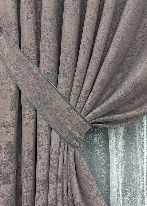 Комплект штор VR-Textil Жаккард Мрамор 150х270 2шт и Тюль 400х270 1210ш-1400т Серо-пудровый с белым 71-007/3 Киев - изображение 12