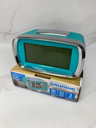 Уценка Цифровой будильник Grundig с ЖК-дисплеем, подсветкой, датой, 10×5×6 см, бирюзовый Киев