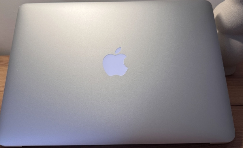 Ноутбук: Apple MacBook Air 13 (2015) i7 8Gb. 256Gb SSD. Киев - изображение 6