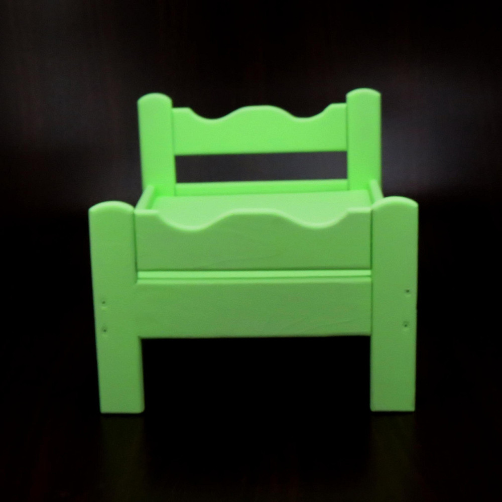 Кровать для кукол 