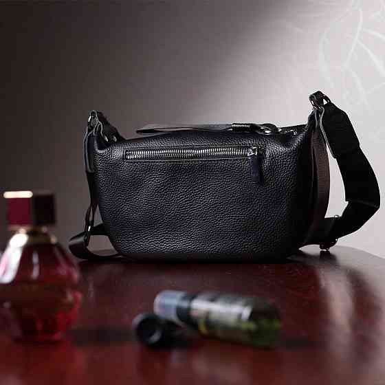 Шкіряна сумка жіноча через плече з незвичайним бігунком брелоком Vintage 22615 Чорна Київ