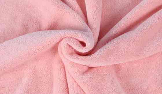 Набор 2 в 1 полотенец для душа и ванной для лица и тела,комплект банных флисовых полотенец 2 шт. цвет розовый Каменец-Подольский