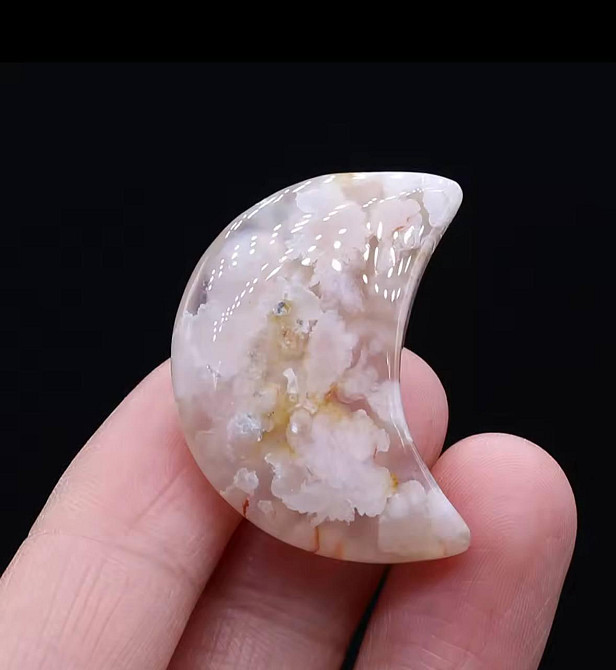 Луна из агата сакура 3 см – натуральный камень Киев - изображение 1