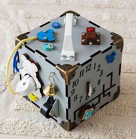 Маленький Бізікуб 15*15*15 Сірий дитячий куб Мінібізикуб для хлопчика Бізіборд Київ