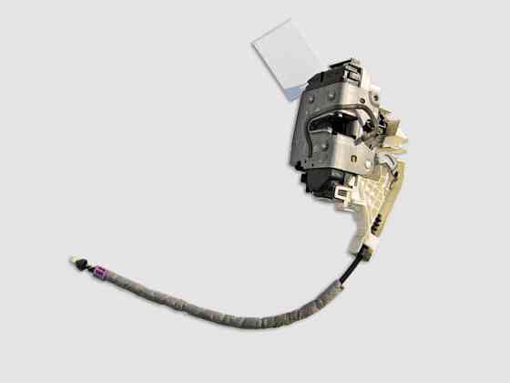 Mercedes-Benz  A2047201535 Замок передніх лівих дверей E-Class W212 C-Class W204 GLK X204 CLS C218 SLS C197 Одесса