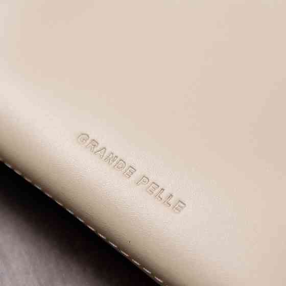 Жіночий класичний гаманець GRANDE PELLE 11521 Бежевий Київ