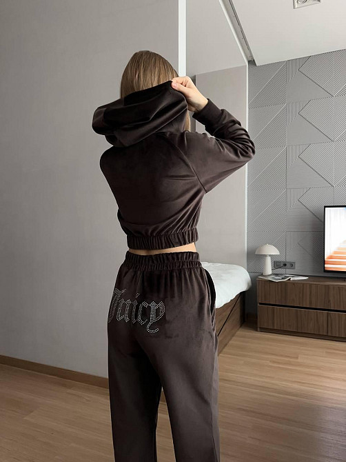 Женский стильный костюм двойка в стиле спорт шик со стразами на ягодицах велюр Шоколадный, 42/44 Одесса - изображение 4