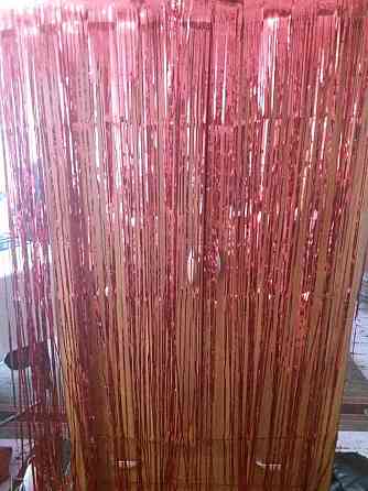 Дощик новорічний для фотозони 2 м на 1 м червоний Київ