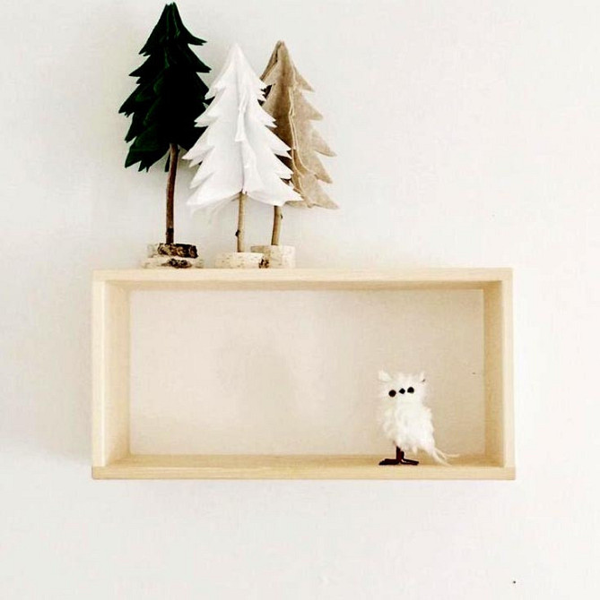 Настенная книжная полка 