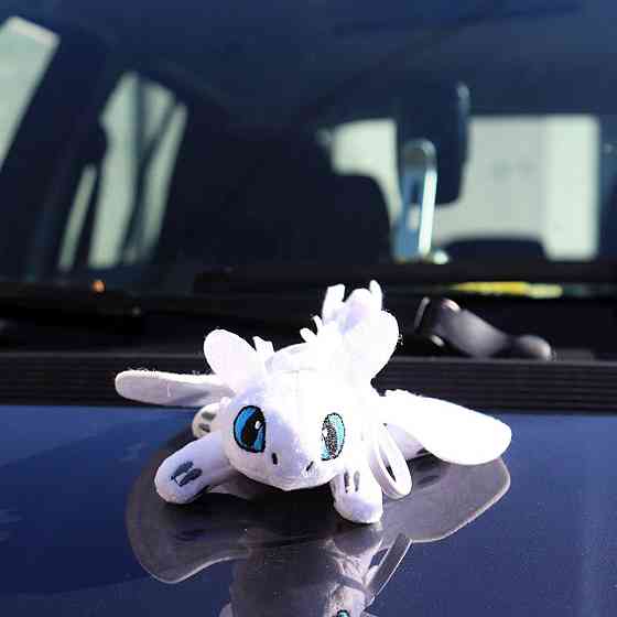 Игрушка на машину Дневная фурия 26см,на поверхность,Белый SBR Киев