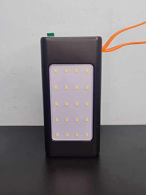 Павербанк на 50000 mAh з 4 USB і фонаріком Клевань - фото 2