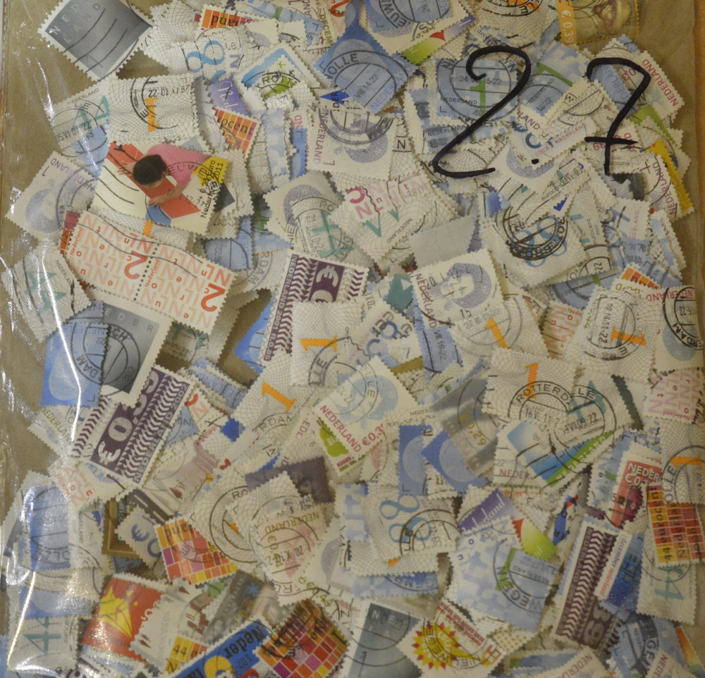 ГОРА МАРОК. Нидерланды. 1000 шт! (стандарт) 2.7 Полтава - изображение 1