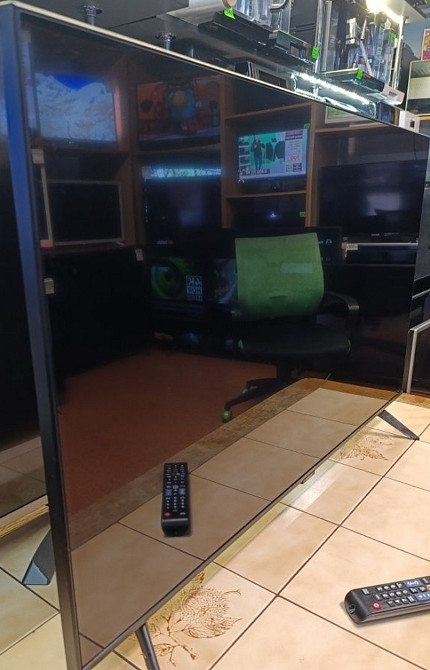 Телевизор Samsung 43