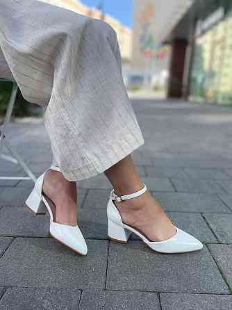 Kanuchun Босоніжки жіночі Kanuchun 588-86 білі (літо, еко-шкіра) (5818) Коломия