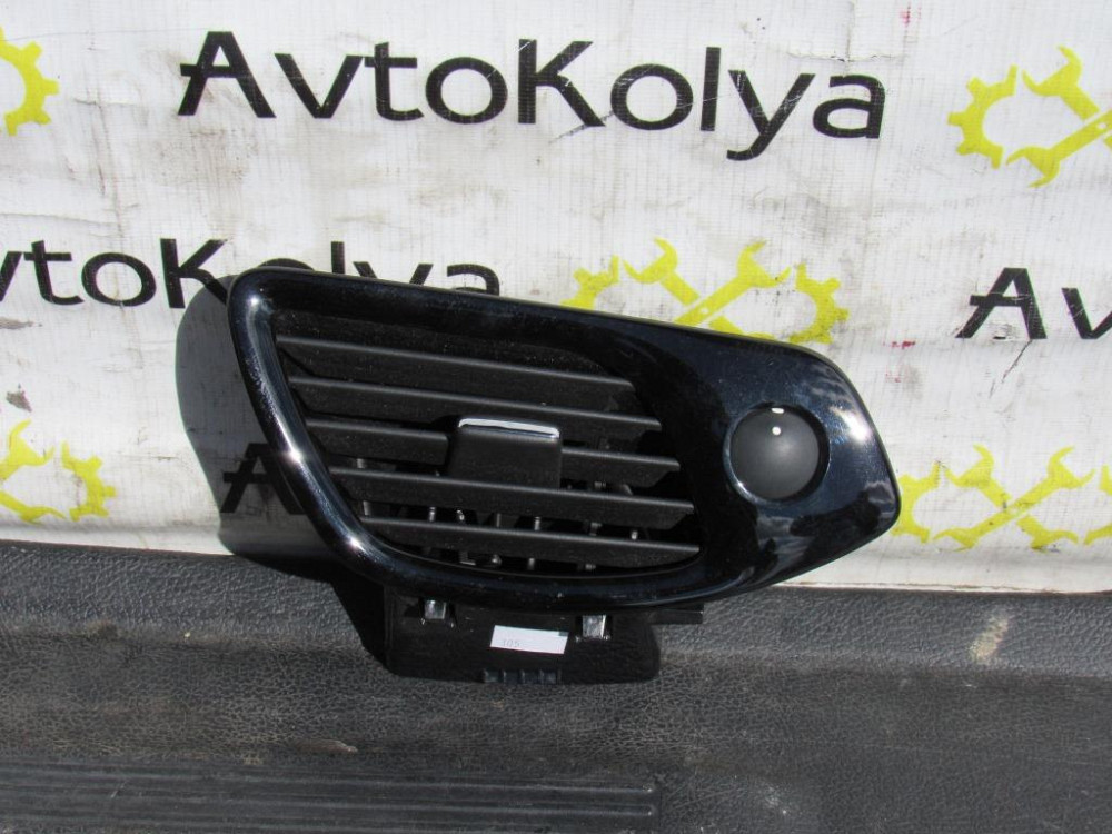 Дефлектор повітряний центральний Renault Scenic III 2009-2016 (682600031R) Ковель - фото 3