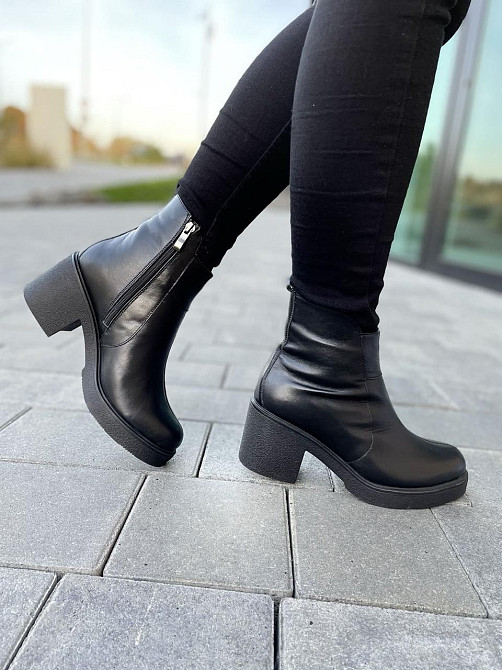 Жіночі туфлі D and V чорні натуральна шкіра зима висота 12см каблук 7см (2513) 38р.40р. Коломия - фото 7