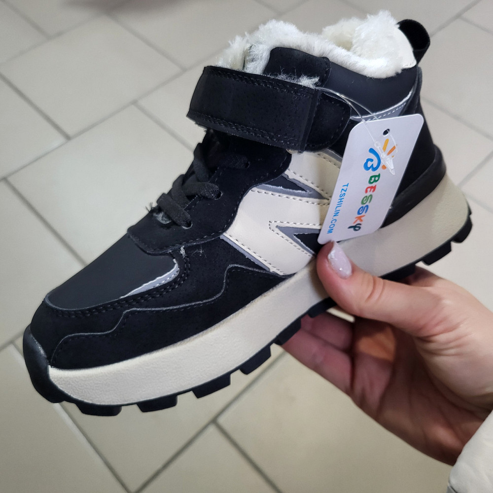 Детские черные зимние кроссовки на меху  34,37 Николаев - изображение 3