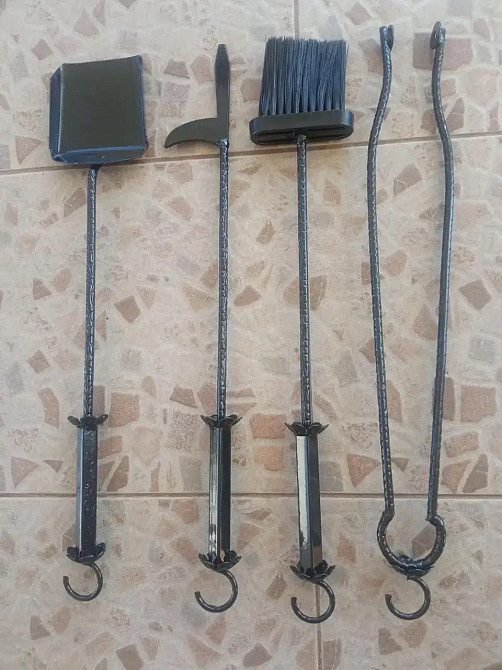 Кований набір для каміну K-008 (стійка, совок, щітка, кочерга, щипці) Б3917 Чорний Київ - фото 2