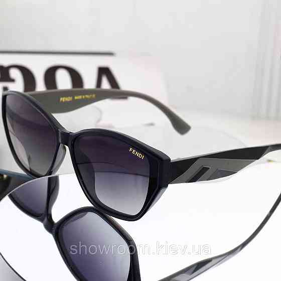 Жіночі сонцезахисні окуляри з поляризацією Fendi (8817) black Київ