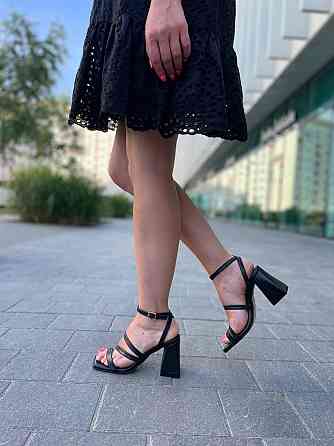 SANTINI Зручні босоніжки жіночі чорні шкіряні літні на підборах SANTINI 807381-11 р. 35-40 Коломыя