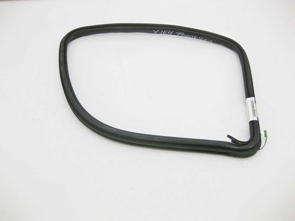 Mercedes-Benz  A1646701339 Ущільнювач лівої кватирки заднього крила GL X164 Одеса - фото 2