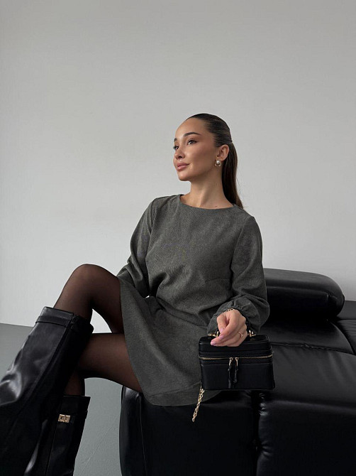 Женское базовое платье свободного кроя с объемными рукавчиками микровельвет Хаки, 46/48 Одесса - изображение 4