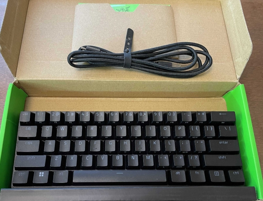 Механічна Клавіатура: Razer Huntsman Mini 60% Switch Purple Київ - фото 3