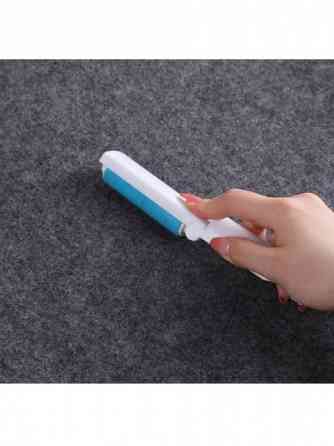 Ролик для чистки одежды портативный многоразовый силиконовый складной Винница