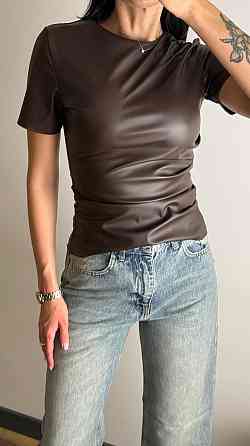 Женский лаконичный топ с коротким рукавом из экокожи Шоколад, 42/44 Одесса