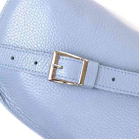 Кожаная удобная женская бананка Shvigel 16374 Голубой Киев