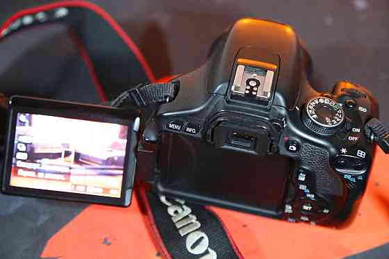 Професійний фотоапарат Canon EOS 600D + Canon EF 50 mm f 1.8 II Дзеркалка. Комплект. Б\У Харків