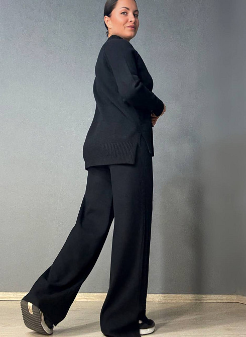 Костюм жіночий Accorddream 6841-8636 светр з брюками палаццо оверсайз в’язаний, чорний, one size Київ - фото 4