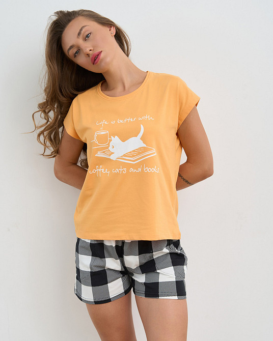 Женская пижама комплект с шортиками в клетку - Кофе, котики и книги Nicoletta 60244 L, Желтый Киев - изображение 6