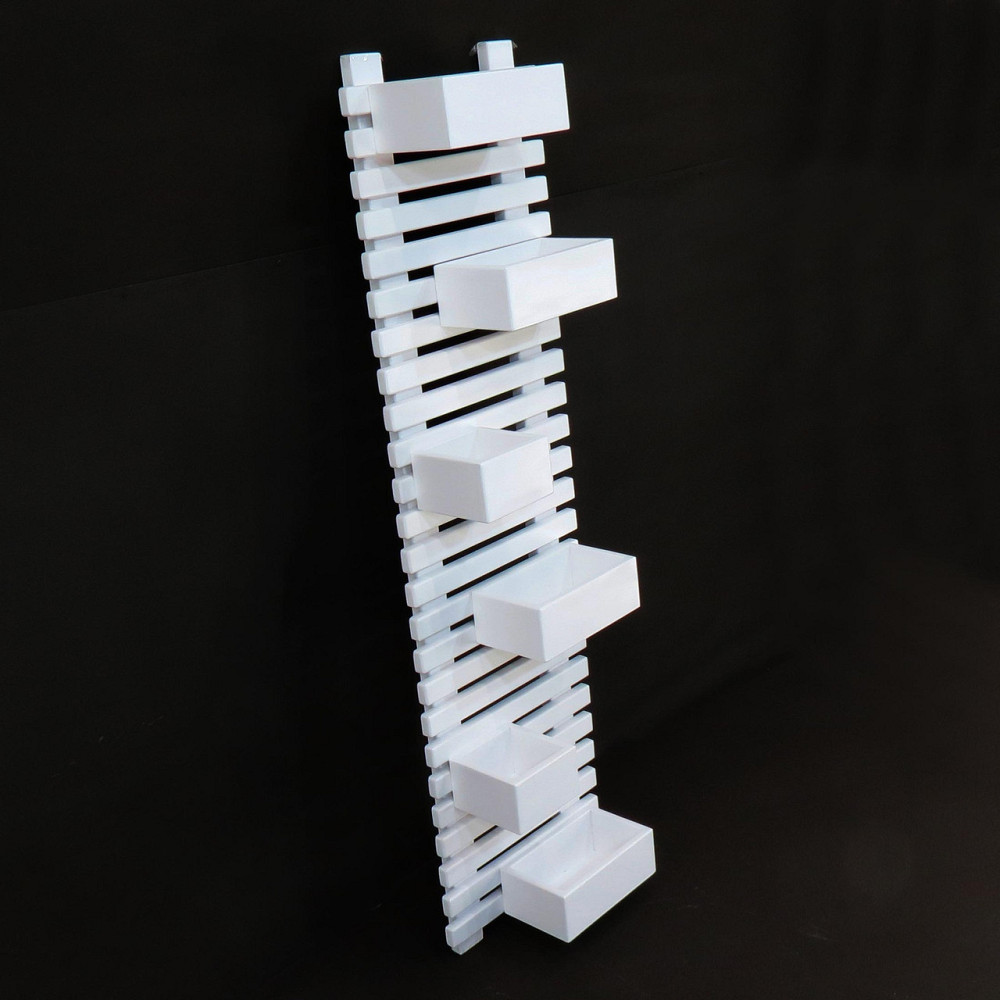 Полка настенная для цветов 