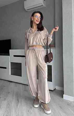 Жіночий стильний костюм з турецького королівського велюру Бежевий, 42/44 Одеса