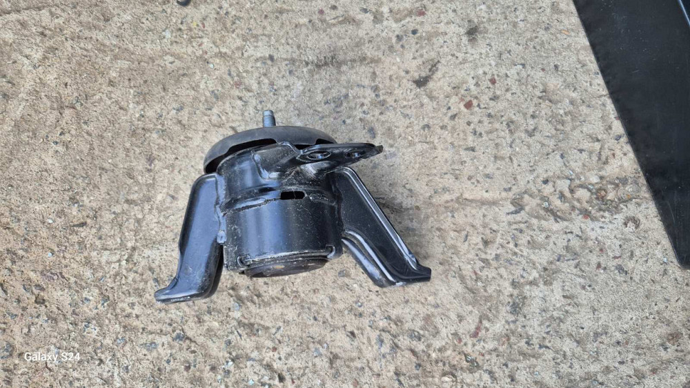 Kia Sportage 2016–2021 Подушка двигателя Киев - изображение 1